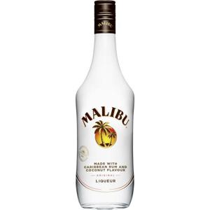 Malibu Rum mit Kokosnuss