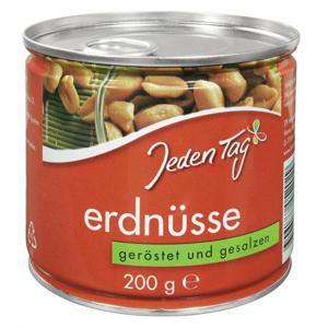 Jeden Tag Erdnüsse geröstet & gesalzen