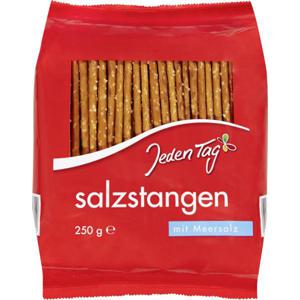 Jeden Tag Salzstangen mit Meersalz