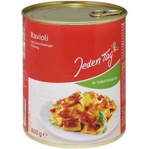 Jeden Tag Ravioli in Tomatensauce