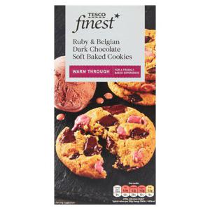 Tesco Finest Ruby & Belgian Dark Chocolate Soft Bake Cookies 210G