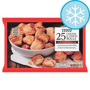 Tesco 25 Cheese and Onion Rolls 375g