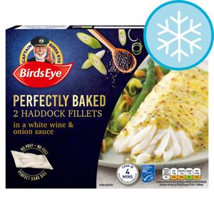 Birds Eye Perfectly Baked 2 Haddock Fillets White Wine & Onion Sauce 260G