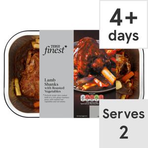 Tesco Finest Lamb Shanks With Roasted Vegetable 1.15Kg