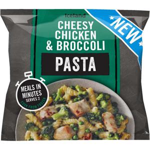 Iceland Cheesy Chicken and Broccoli Pasta 750g