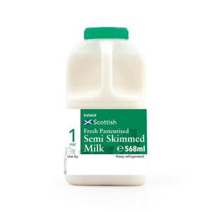 Iceland Scottish Fresh Pasteurised Semi Skimmed Milk 1 Pint / 568ml