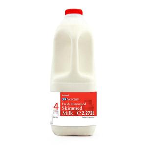 Iceland  Scottish Fresh Pasteurised Skimmed Milk 4 Pints