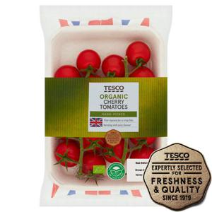 Tesco Organic Cherry On The Vine Tomatoes 200G