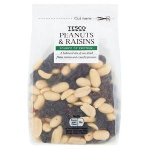 Tesco Peanuts And Raisins 300G