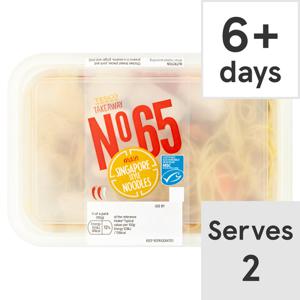 Tesco Takeaway Singapore Noodles 385G