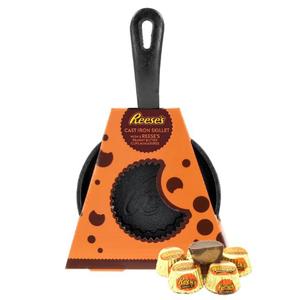 Reese's Cast Iron Skillet Set With Reese's Peanut Butter Cups