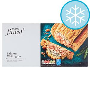 Tesco Finest Salmon Wellington 700G