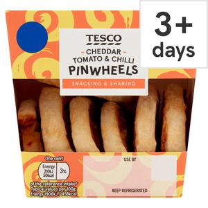 Tesco Cheddar & Tomato Pinwheels 88G