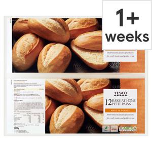 Tesco 12 Homebake Petit Pains