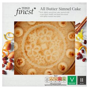 Tesco Finest Simnel Cake 850G