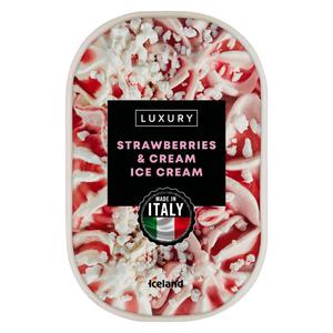 Iceland Luxury Strawberries and Cream Ice Cream 900ml