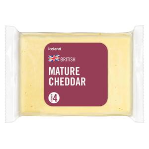 Iceland Mature Cheddar 220g