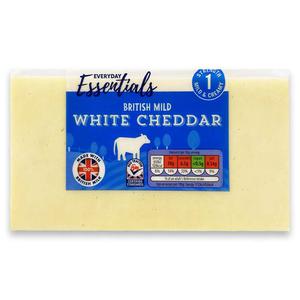 Everyday Essentials British Mild White Cheddar 900g