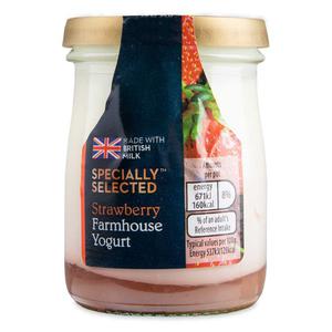 Specially Selected Strawberry Farmhouse Yogurt 125g