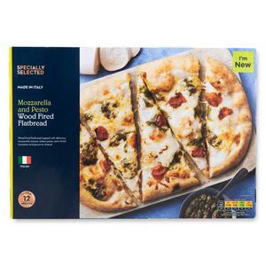 Specially Selected Mozzarella & Pesto Wood Fired Flatbread 310g