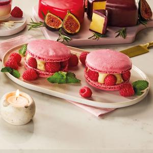 Specially Selected Gastro Raspberry & Vanilla Macarons 200g