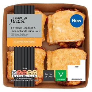 Tesco Finest 4 Vintage Cheddar & Caramelised Onion Rolls 188G