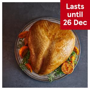 Tesco Basted Turkey Crown Large 3.2kg-4kg Serves 12-15