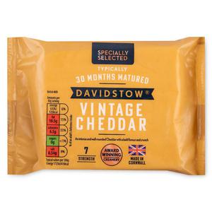 Specially Selected Davidstow Vintage Cheddar 200g