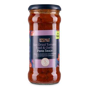 Specially Selected Sun-dried Tomato, Basil & Garlic Pasta Sauce 340g