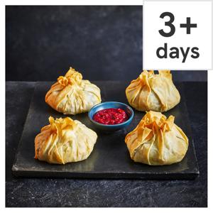 Tesco Finest Four Brie and Cranberry Parcels Serves 4