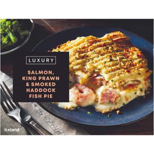 Iceland Luxury Salmon, King Prawn and Smoked Haddock Fish Pie 460g