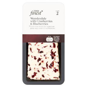 Tesco Finest Wensleydale Cheese Cranberries & Blueberry 200G