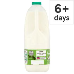 Tesco British Semi Skimmed Milk 2.272L 4 Pints