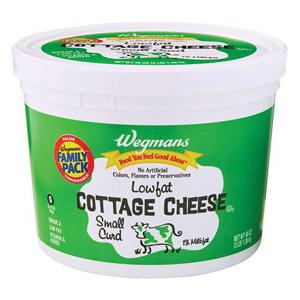 Wegmans Lowfat Small Curd Cottage Cheese, 1% Milkfat, FAMILY PACK