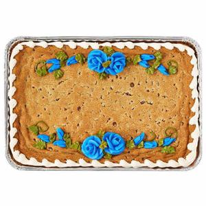 Wegmans Ultimate Chocolate Chip Cookie Cake, 1/4 Sheet