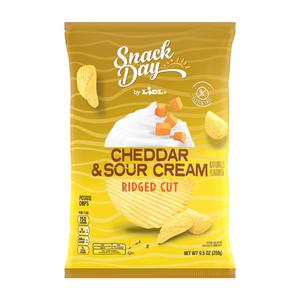 Snack Day ridged potato chips sour cream & cheddar flavor