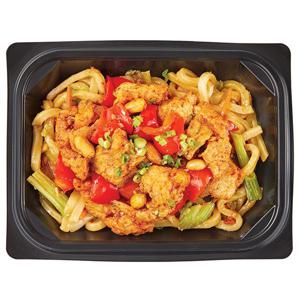 Wegmans Kung Pao Chicken with Vegetable Udon Noodle Bowl