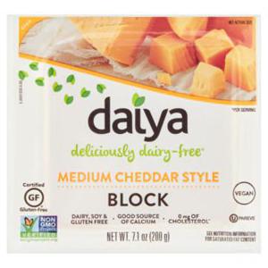 Daiya Medium Cheddar Style Block Kaas 220g