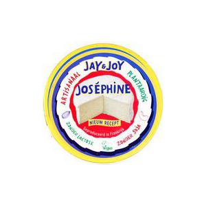 Jay & Joy Josephine vegan brie