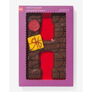 Hema handgedecoreerde chocoladeletter melk H 200gram