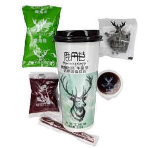 The Alley Bubble Milk Tea Matcha Mango med Azukiboba