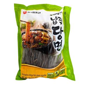 Nongshim Lyxiga koreanska platta sotpotatisnudlar, dangmyeon 1kg